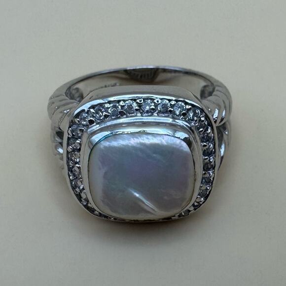 Women’s 925 Sterling Silver and Mother of Pearl CZ Rope Band Ring Size 6.75 - Picture 1 of 16